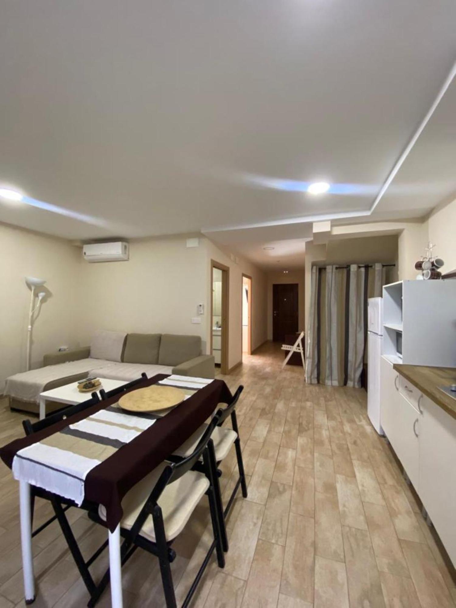 Apartamentos Albeniz Алхесирас Екстериор снимка